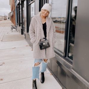 Chic Woah teddy coat